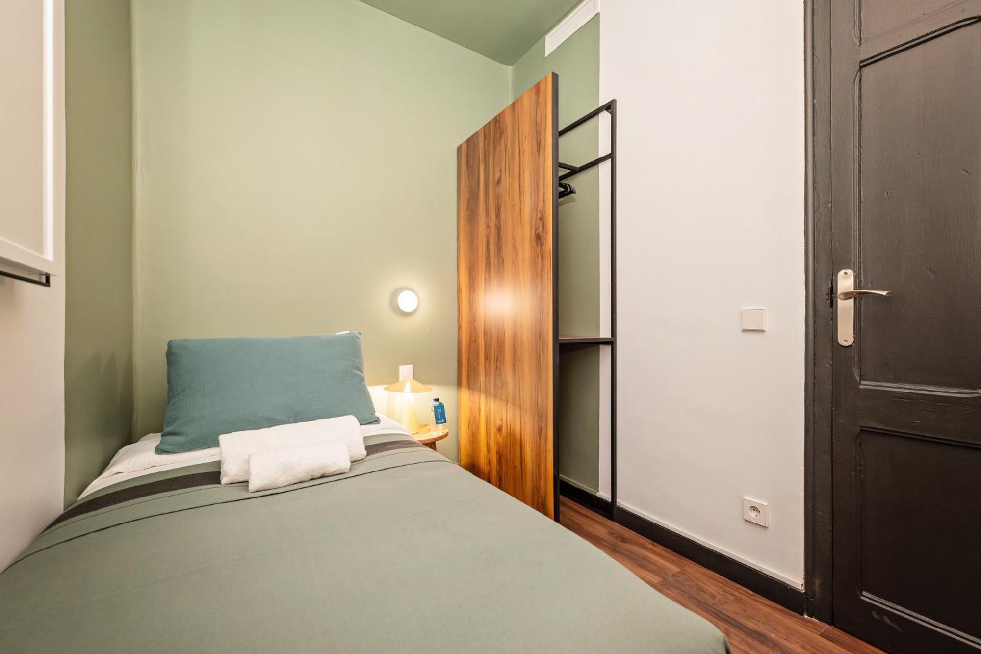 Sweett - Aragon Park Miro Apartment Barcelona Room photo