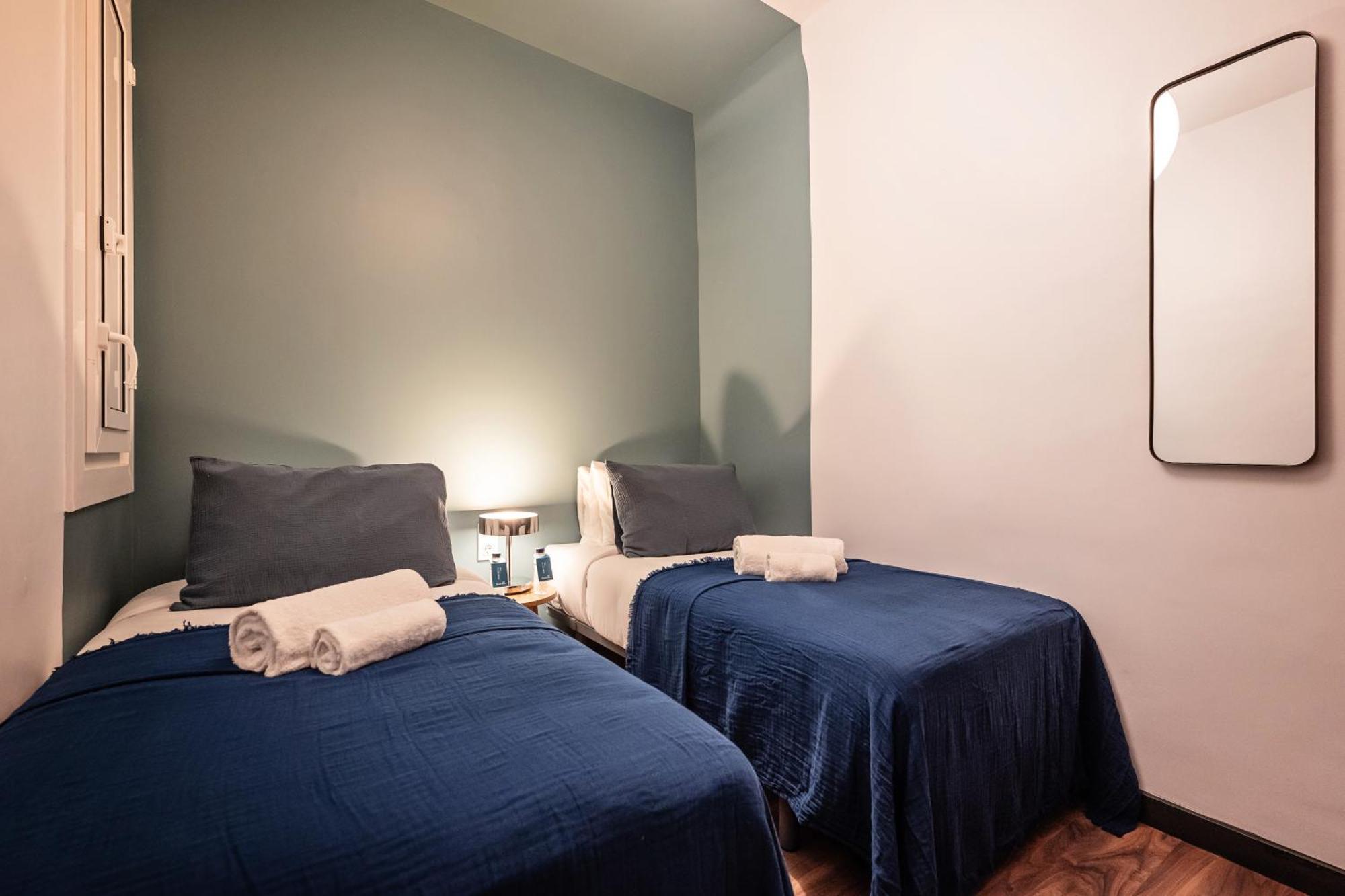 Sweett - Aragon Park Miro Apartment Barcelona Room photo